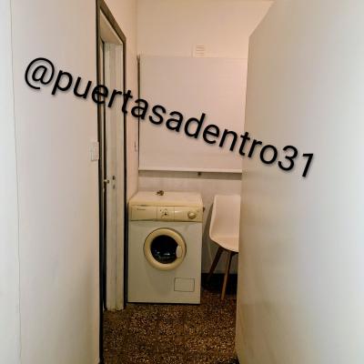 Departamento en alquiler en Villa Gesell. 2 ambientes, 1 baño y capacidad de 1 a 4 personas. 