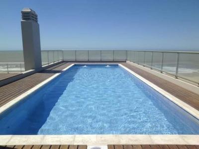 Departamento en alquiler en Villa Gesell. 2 ambientes, 1 baño y capacidad de 4 a 5 personas. A 100 m de la playa