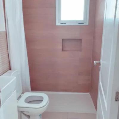 Departamento en alquiler en Villa Gesell. 2 ambientes, 1 baño y capacidad de 2 a 4 personas. 