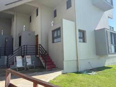 Departamento en alquiler en Villa Gesell. 2 ambientes, 1 baño y capacidad de 2 a 6 personas. 