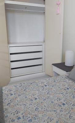 Departamento en alquiler en Villa Gesell. 2 ambientes, 1 baño y capacidad de 1 a 3 personas. 