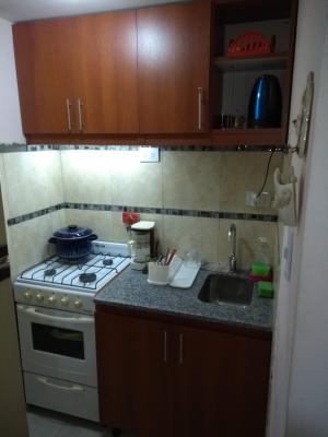 Duplex en alquiler en Villa Gesell. 2 ambientes, 2 baños y capacidad 6 personas. 