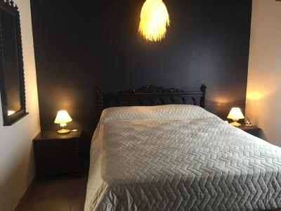 Departamento en alquiler en Villa Gesell. 2 ambientes, 1 baño y capacidad de 1 a 5 personas. 