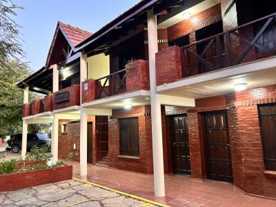 Duplex en alquiler en Villa Gesell. 3 ambientes, 2 baños y capacidad de 4 a 6 personas. 